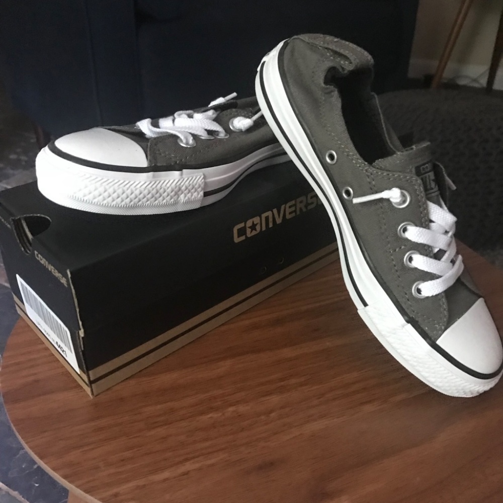 Converse - charcoal grey, never worn!